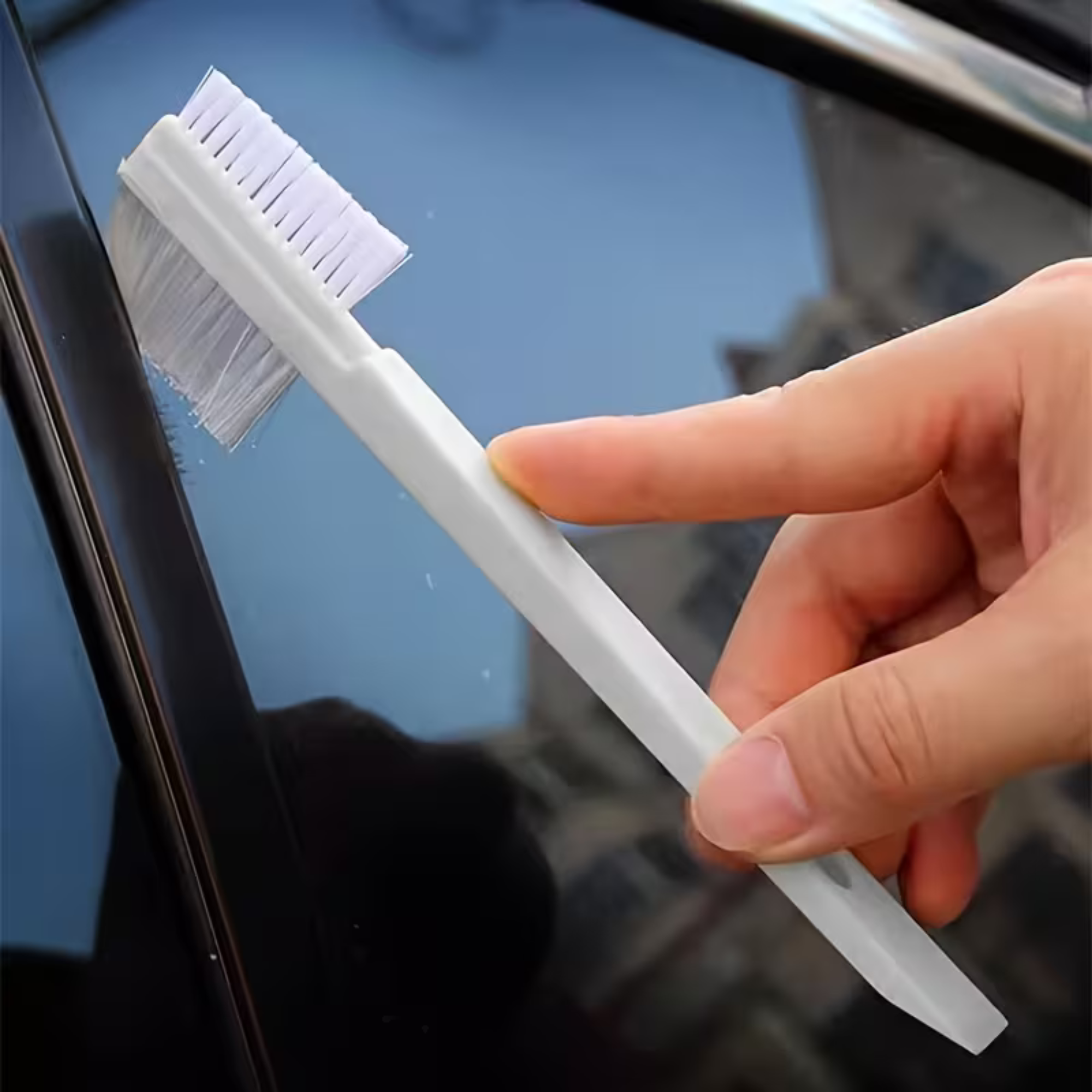 Double-Headed Crevice Detailing Brush